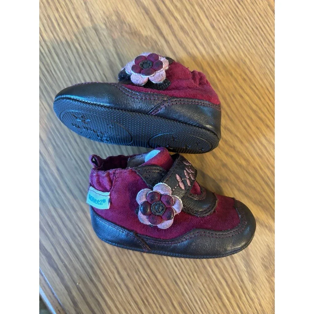 Robeez 2 3/6 mths pink purple magenta flower pre walker shoes